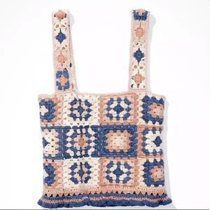 CROCHET CROP UNIQUE SQUARE DESIGN . AMERICAN EGAL